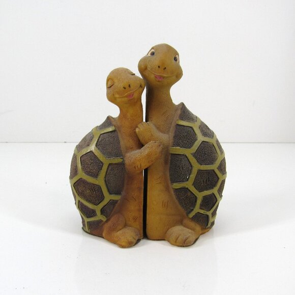 Turtle Love Hugging Turtles Resin Figurines Brown with Brown Yellow Shell 4 Inch - Picture 1 of 7
